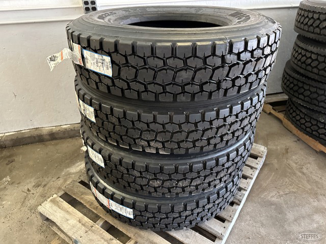 (4) 11R22.5 drive tires